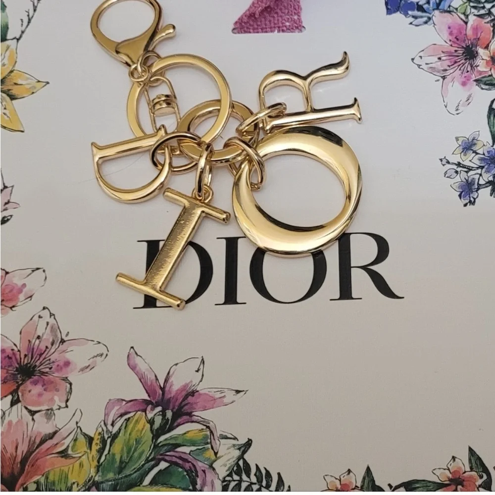 Dior - Picture 3 of 5